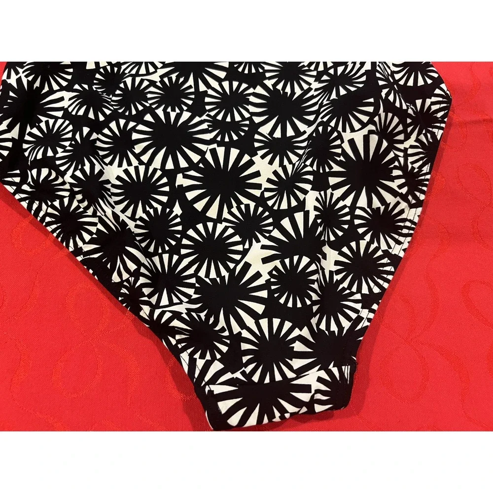 BOND-EYE Australia US 6 D/DD Black White One Piece Bathing Suit Pool Beach Party